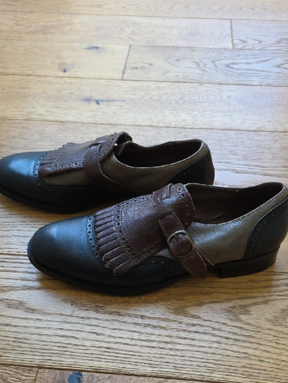 Women’s Two-Tone Leather Tassel Kiltie Slip-On Loafers - Brown/Gray - Picture 3 of 10